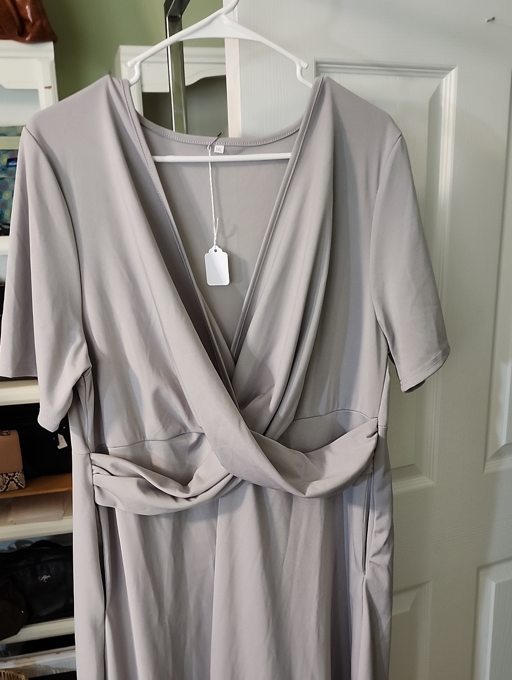 Women’s Gray Wrap-Front Short Sleeve Dress